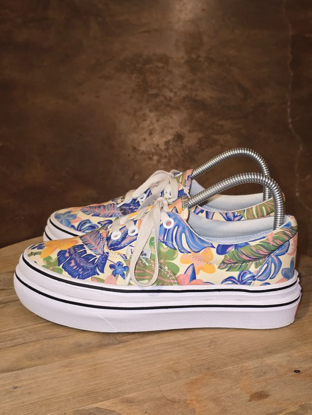 VANS Super ComfyCush Era Tropical Mellow Yellow/True White Floral Sneakers W7